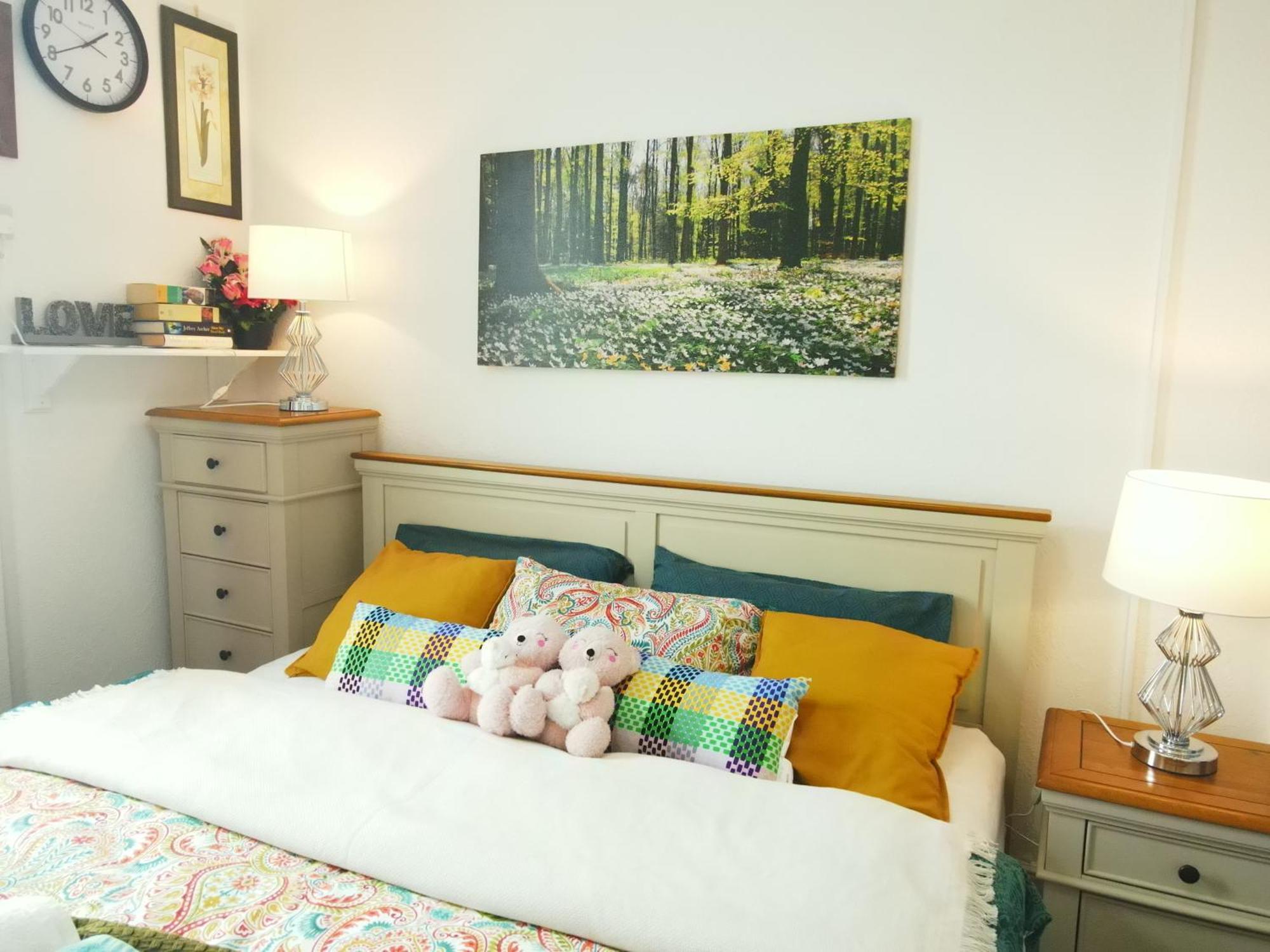 Service Accommodation 2 Bed Room Apartment In Newport South Wales Near Celtic Manor Icc Wales Exterior foto