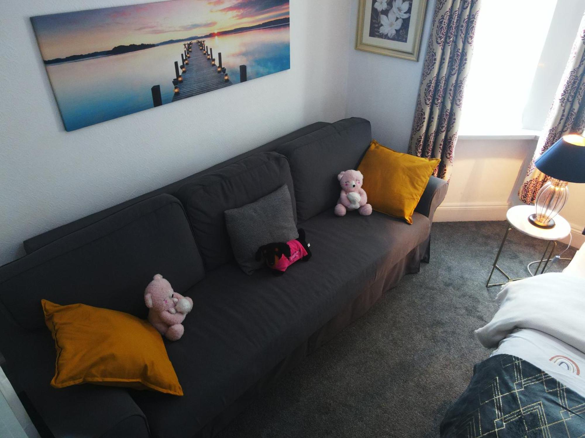 Service Accommodation 2 Bed Room Apartment In Newport South Wales Near Celtic Manor Icc Wales Exterior foto
